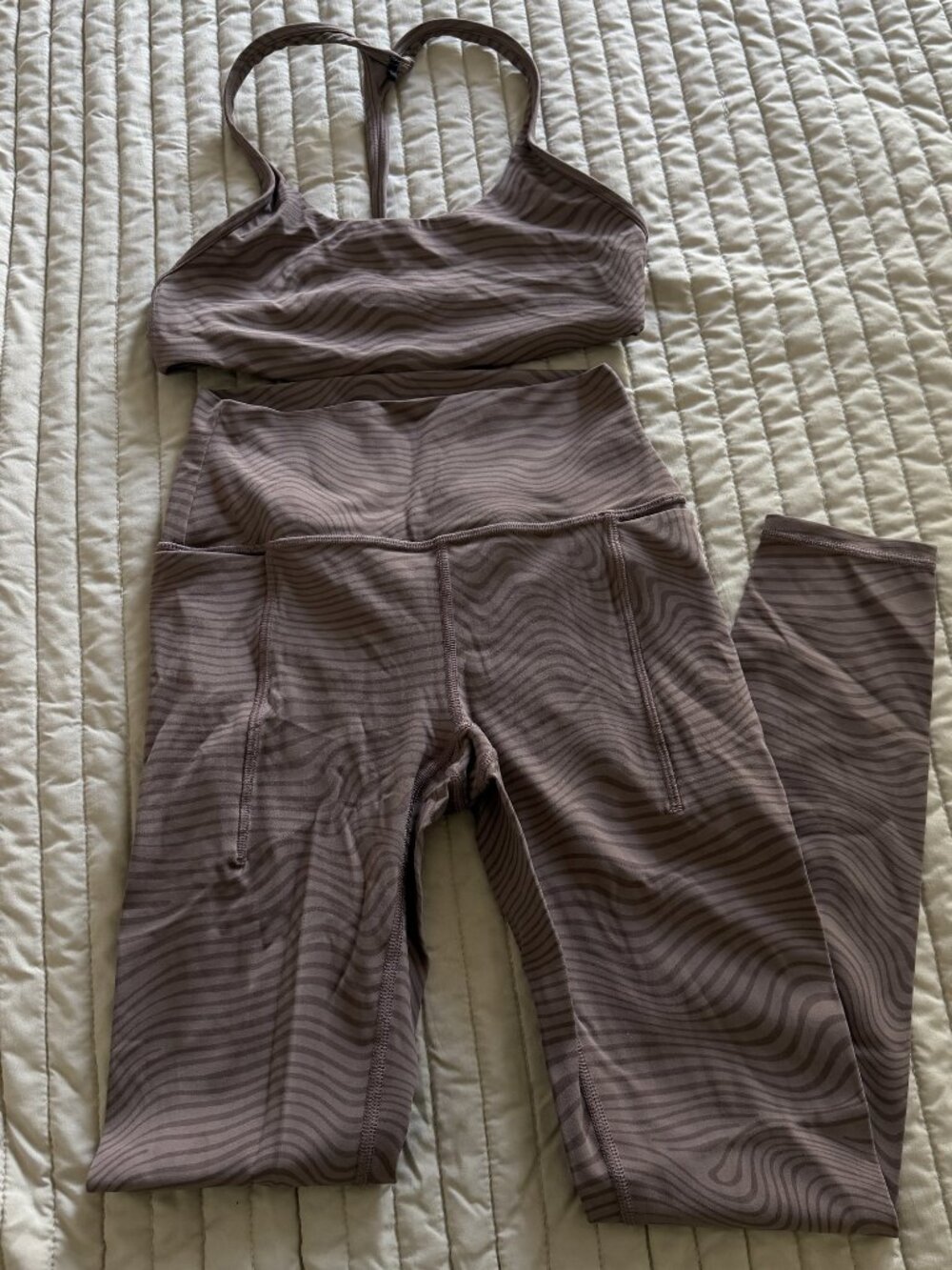 NEW prAna Sports Bra and Pocket Leggings Set Mauve Wave Print